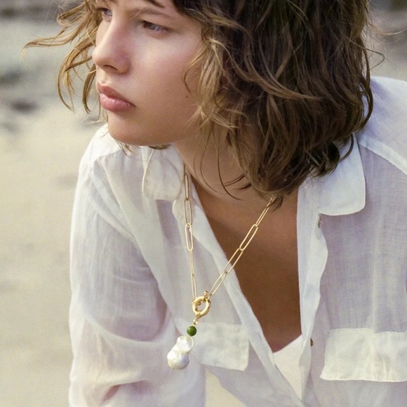 Big Baroque Imitation Pearl Gold Tone Necklace - Picture 4 of 5